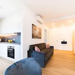 Citypointapartments- Theatre